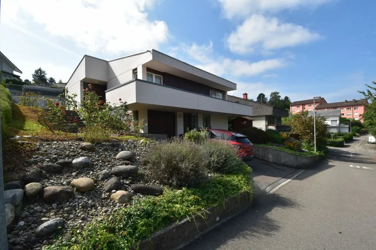 6.5-Zimmer-Einfamilienhaus an sehr schöner Lage