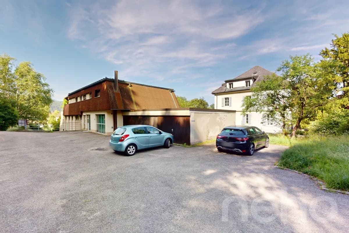 Appartement 4,5 pièces avec jardin, vue montagne et garage