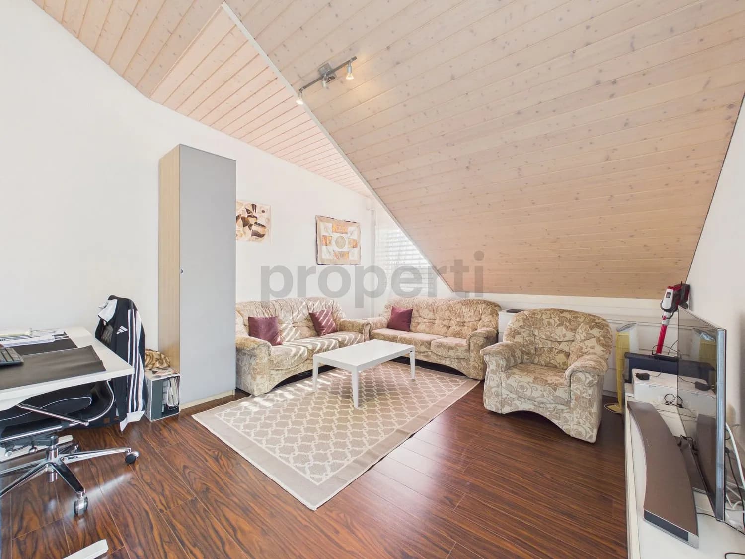 Charmantes 6.5-Zimmer-Einfamilienhaus mit Garten in Oftringen