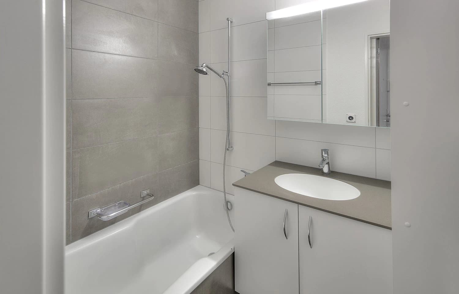 *Sommeraktion* - sowie Mieten ohne Depot!