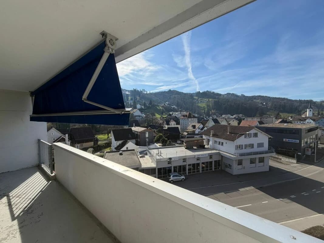 4,5 ZWG Wohnung Wohnung mit atemberaubender Aussicht ab sofort zu vermieten!