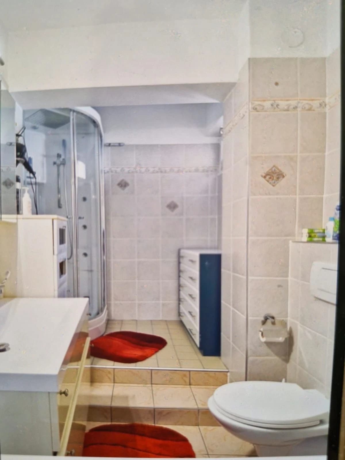 Charmantes Wohn- und Geschäftshaus mit Potenzial in Sanmentina // Un gioiello unico a Bellinzona: casa duplex con grotta storica, appartamento moderno e ampio potenziale