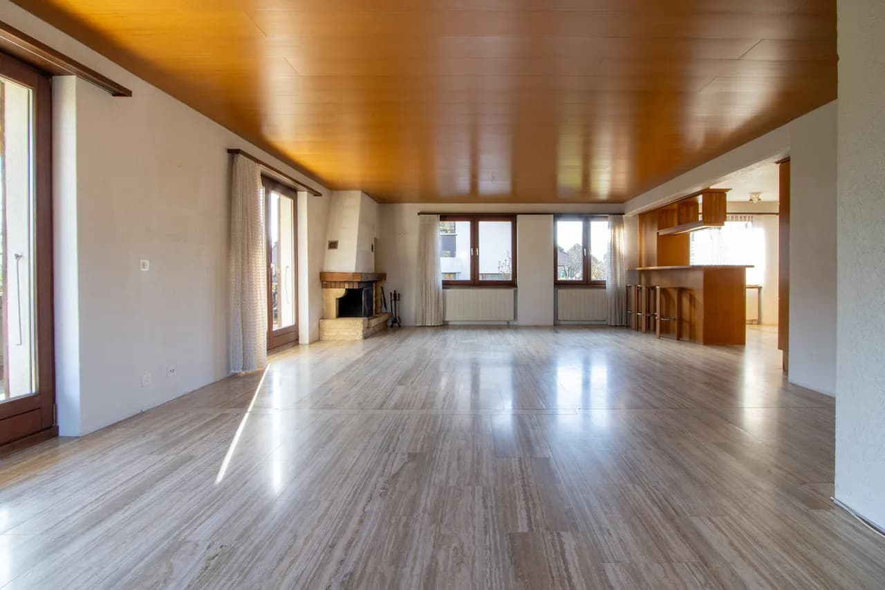 Gepflegtes 4.5-Zimmer Einfamilienhaus mit grosszügigem Umschwung