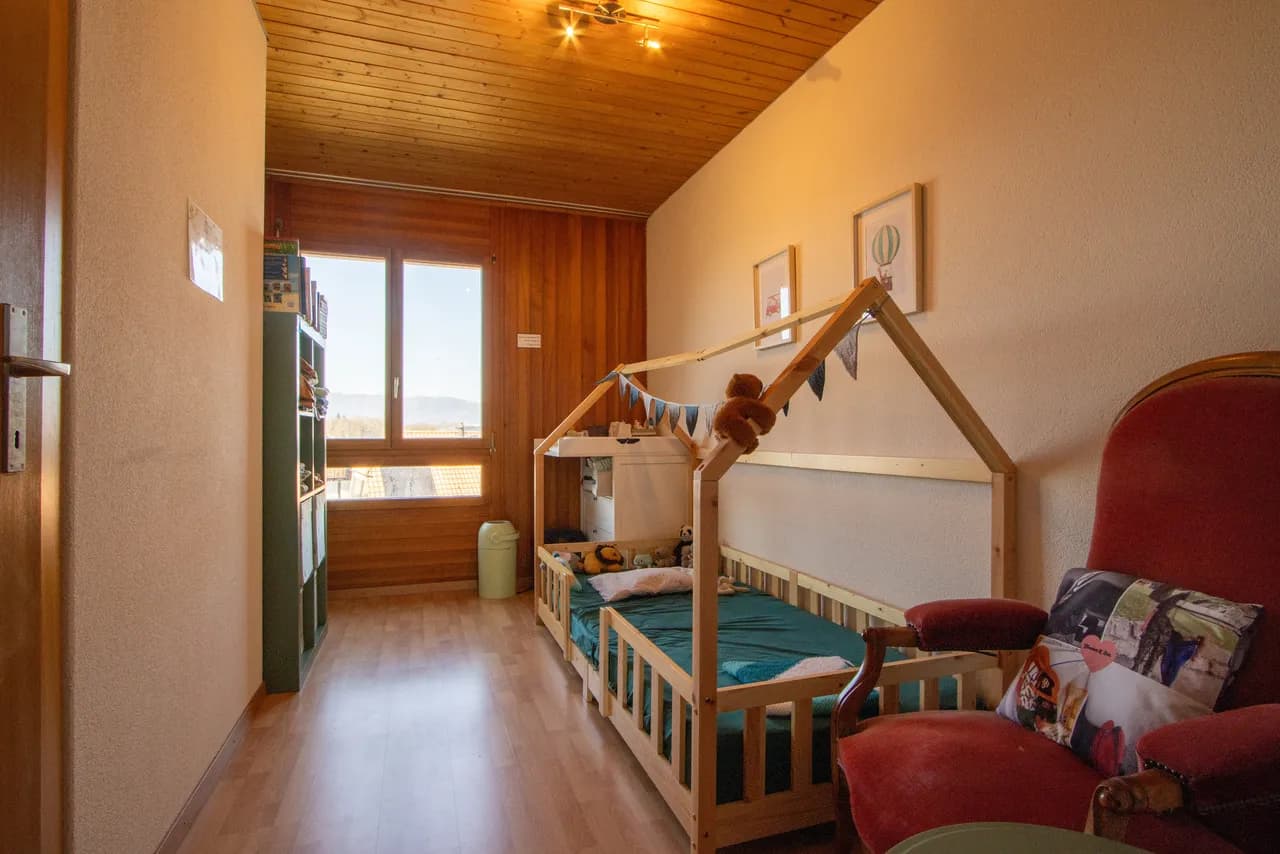 Geräumige 4.5-Zimmer-Dachwohnung in Kallnach