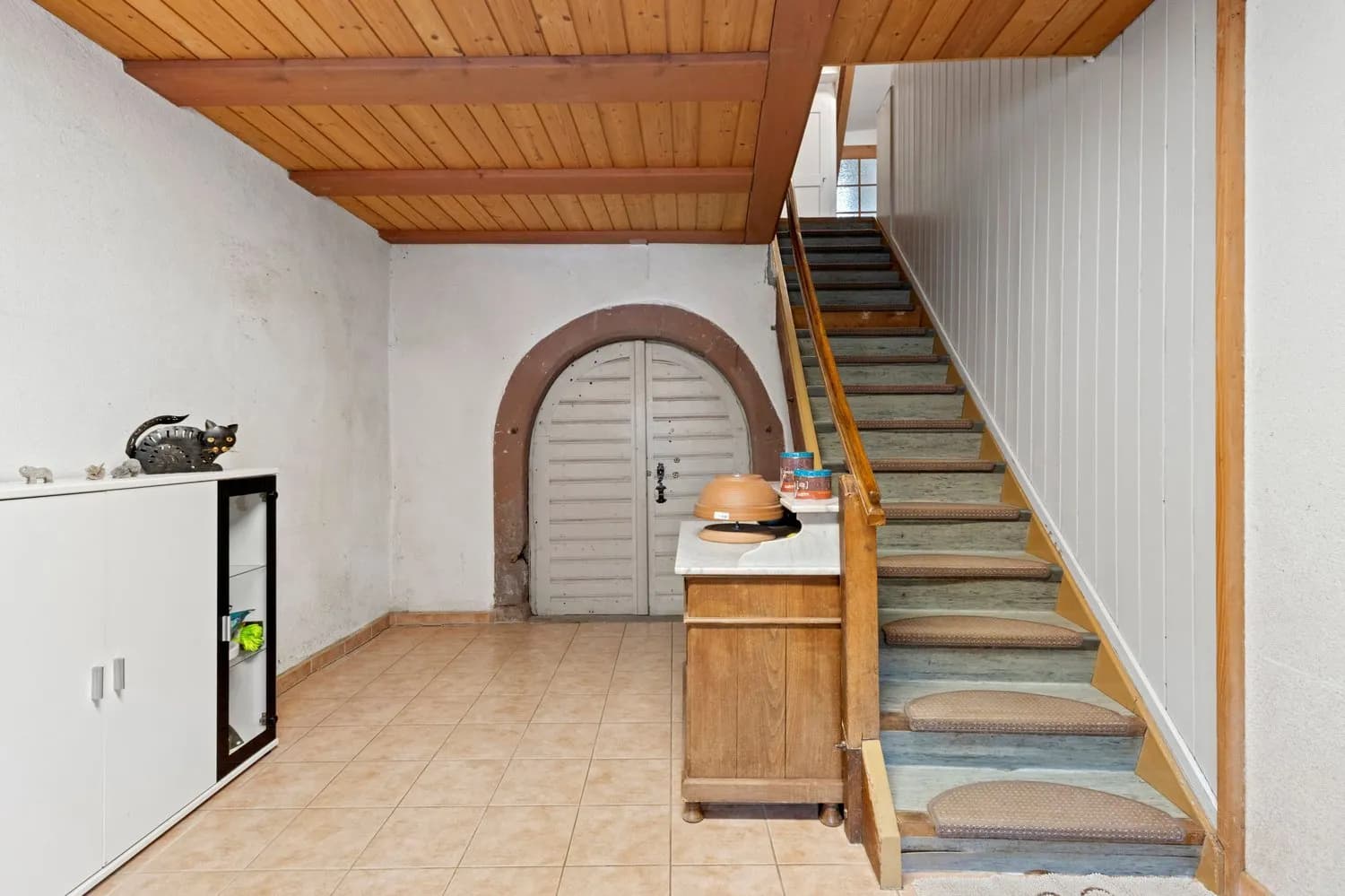 9-Zimmer Reihenmittelhaus an ruhiger und ländlicher Lage