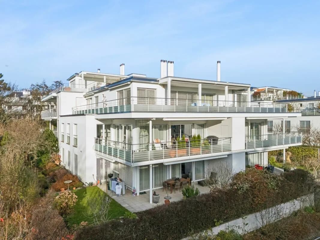 Grosszügige 3.5-Zimmer-Attikawohnung in Zumikon!