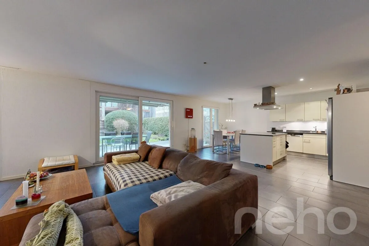 Moderne 4.5-Zimmer-Garten-Maisonette-Wohnung in Stäfa