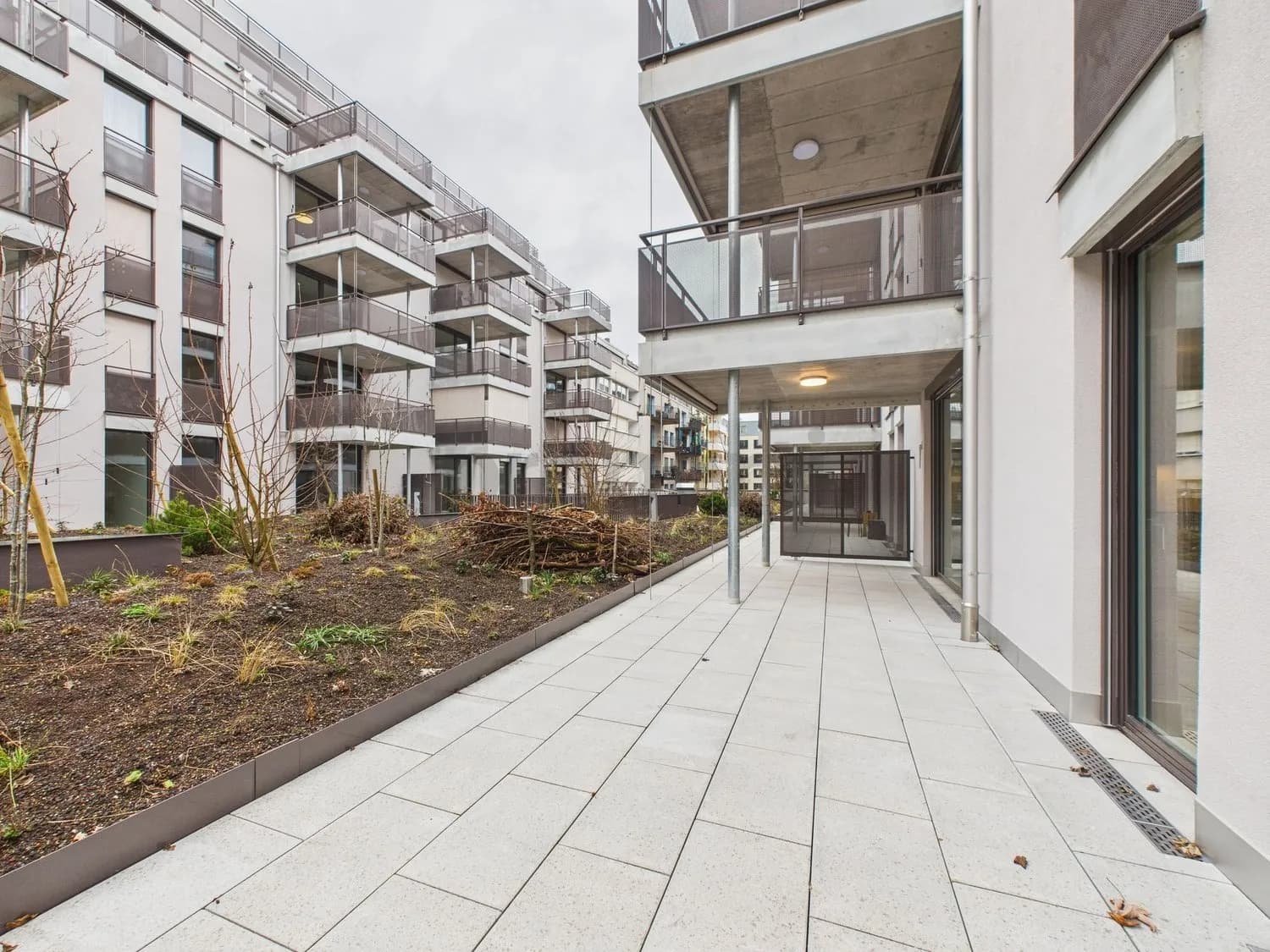 Moderne 3.5-Zimmer-Wohnung mit Balkon, Basel
