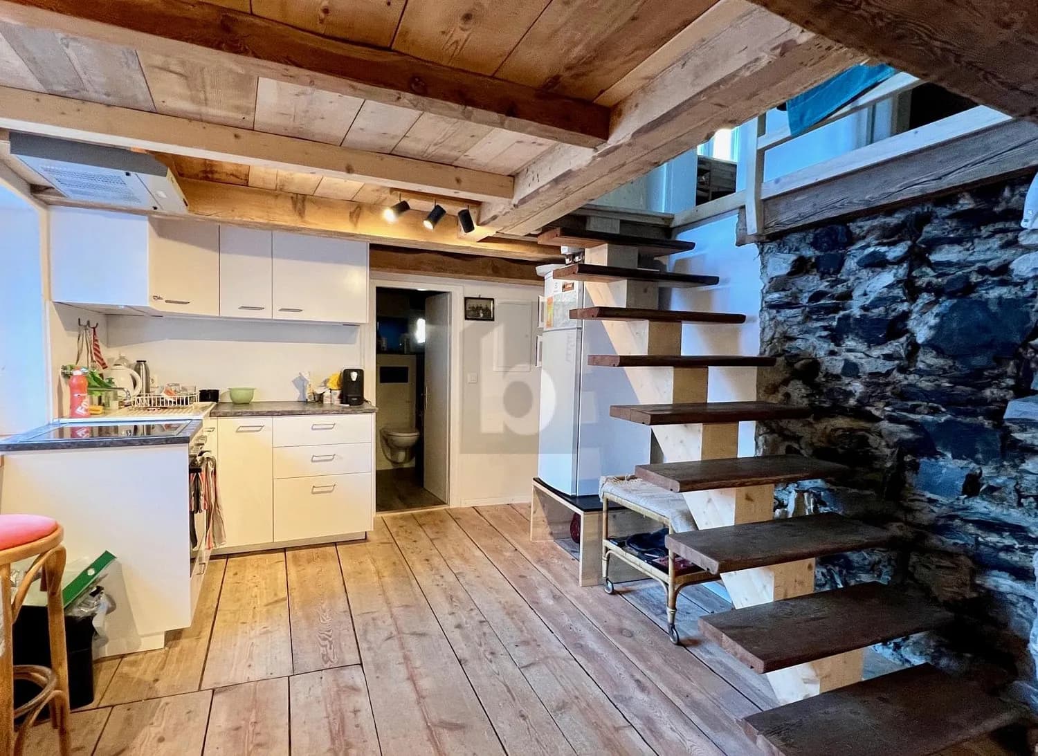 SONNIGES WG-ZIMMER IN ZENTRALER LAGE