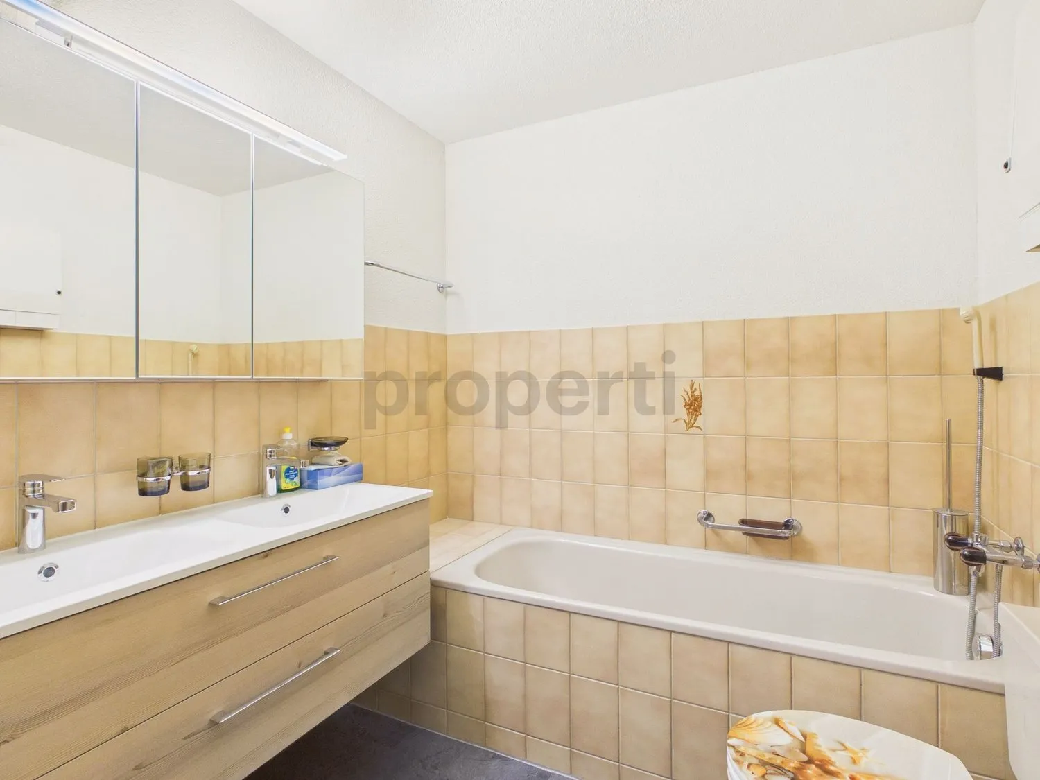 Attraktive 5.5-Zimmer-Wohnung in Buchrain  familienfreundlich & zentral