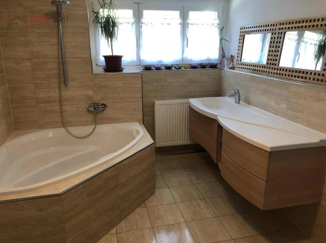 Grosszügiges EFH mit Gartenparzelle & Weitsicht - nahe der Aare