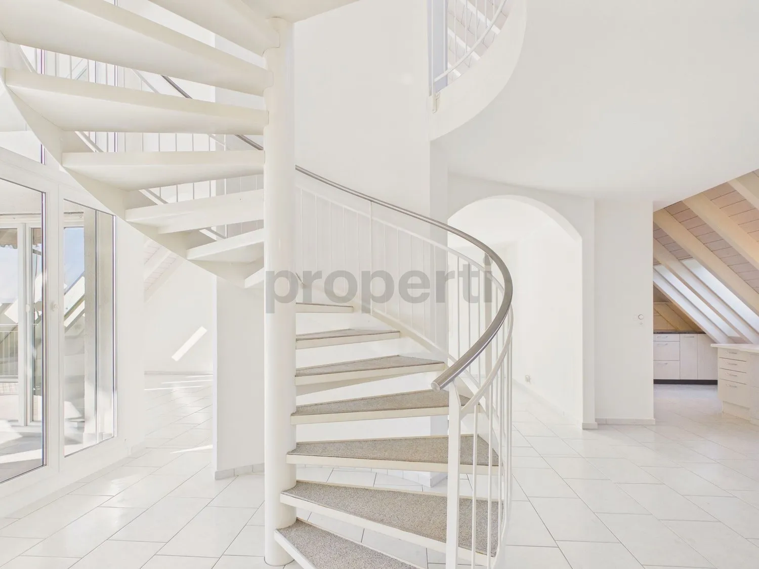 Modern 3.5-Zimmer-Wohnung mit Lift und Tiefgarage, Unterengstringen