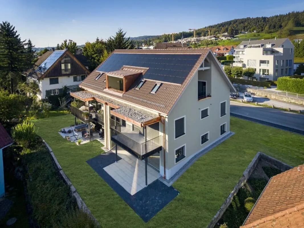 Maisonette-Dachwohnung mit Seesicht - Wohnen über den Dächern von Männedorf