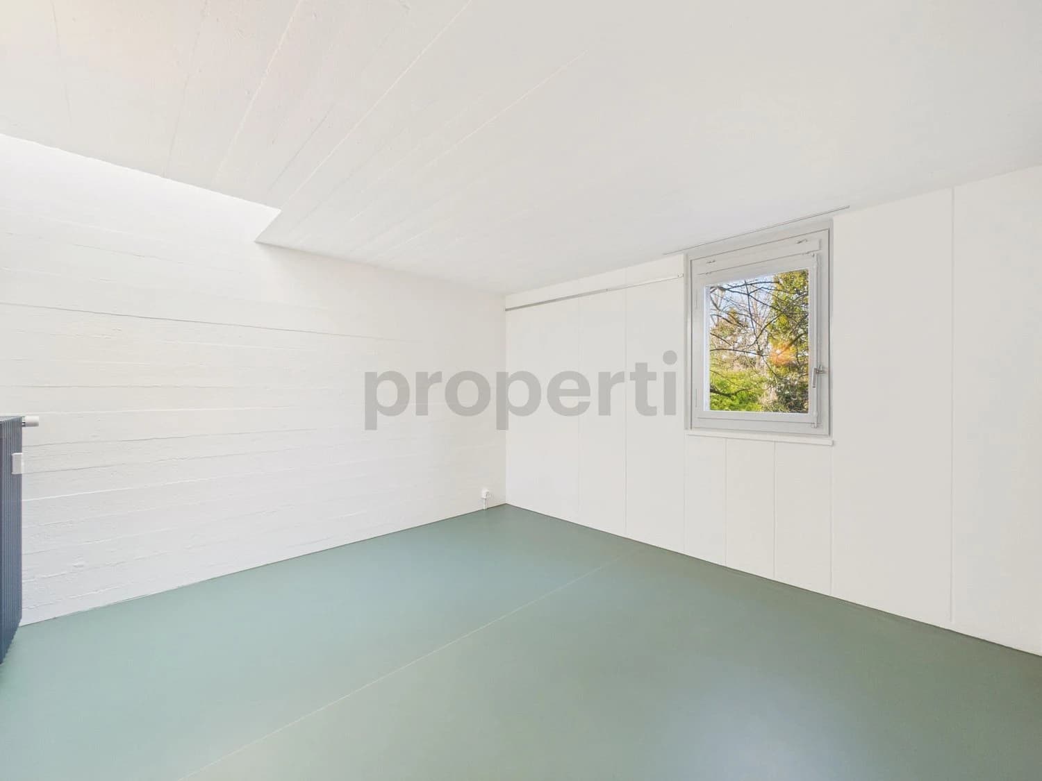 Neu renovierte 3.5-Zimmer Maisonette-Wohnung mit idealer Anbindung in Wünnewil-Flamatt