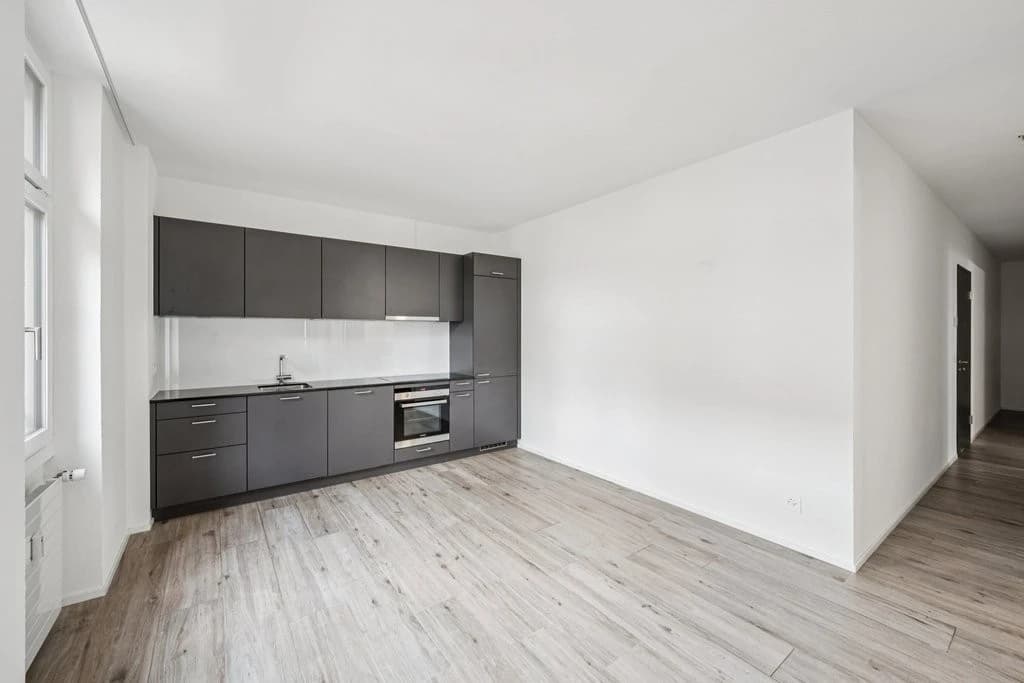 Stilvolle 3-Zimmerwohnung im 2. OG an zentraler Lage in Basel