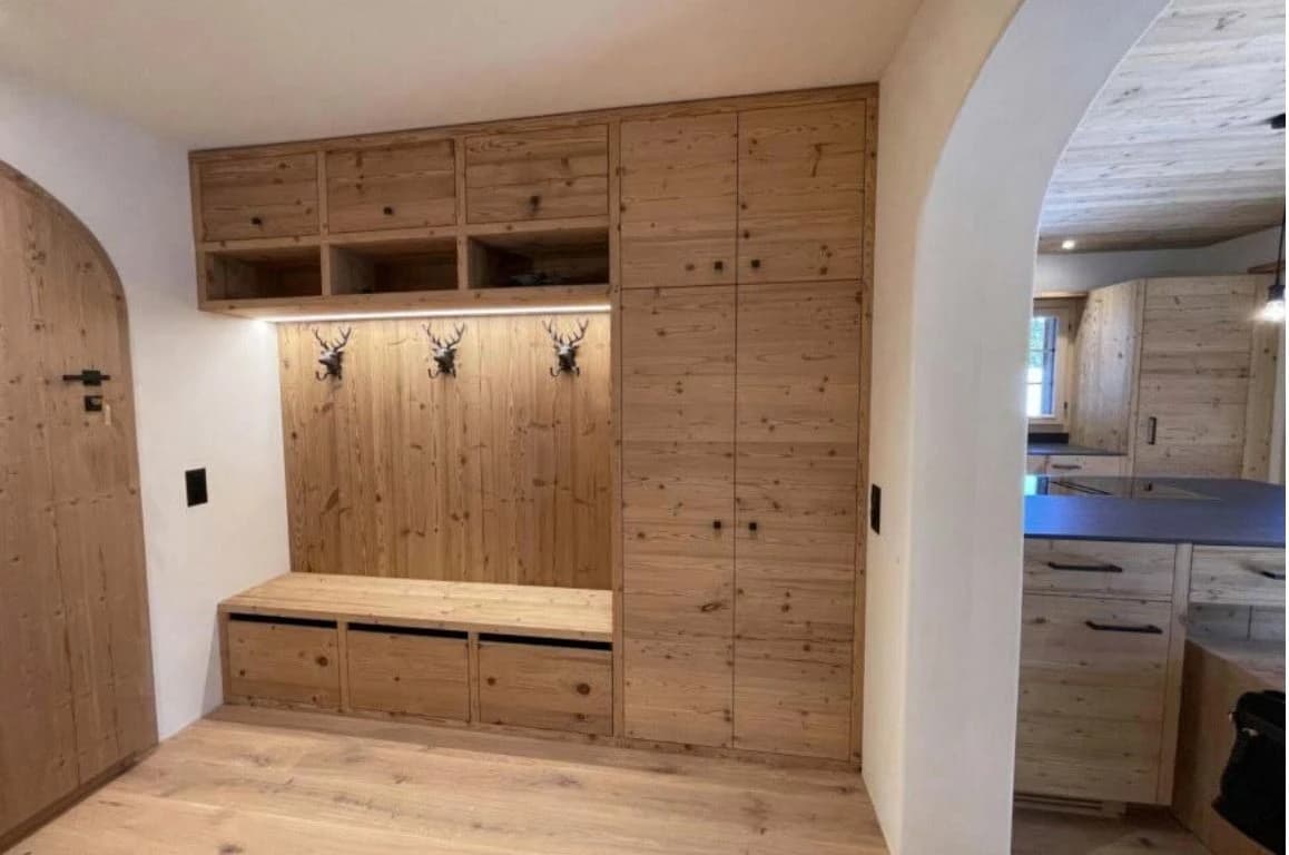 Moderne 5.5-Zimmer-Maisonette mit Tiefgarage, Laax