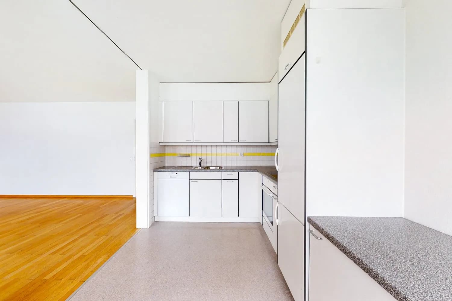 Attraktives Einzugsangebot – Supergutschein im Wert von CHF 300.-