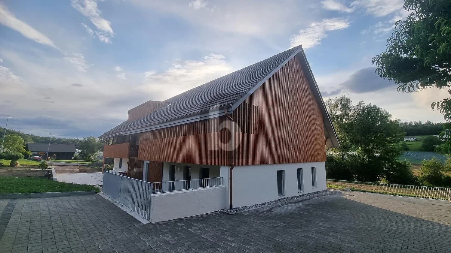 TRAUMHAFT, MODERN UND HOCHWERTIG