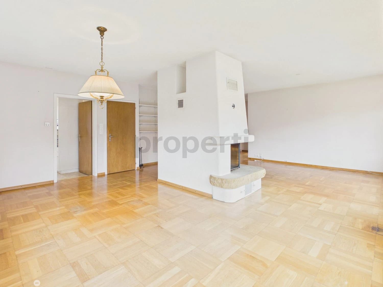 5.5-Zimmer-Einfamilienhaus mit praktischem Parkplatz, Interlaken