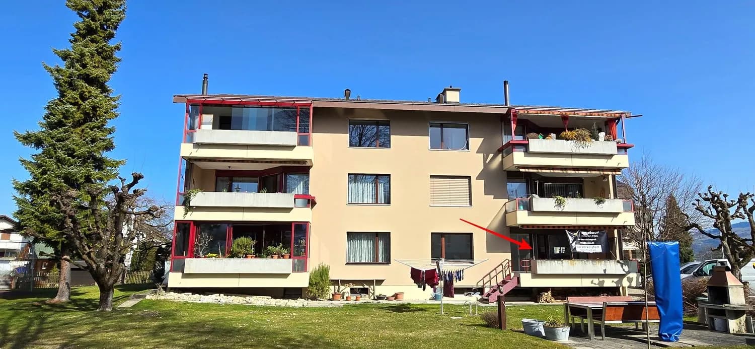 Frisch renovierte 4.5 Zi.-Wohnung direkt neben Kindergarten- & Grundschule