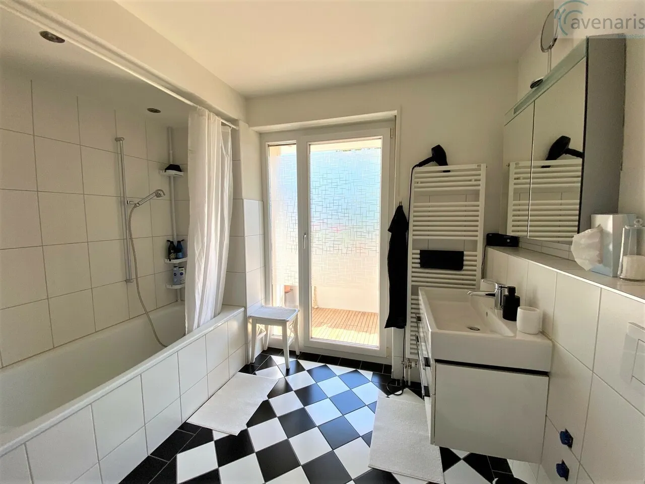 Geräumige 2.5-Zimmer Eigentumswohnung mit einer Mansarde