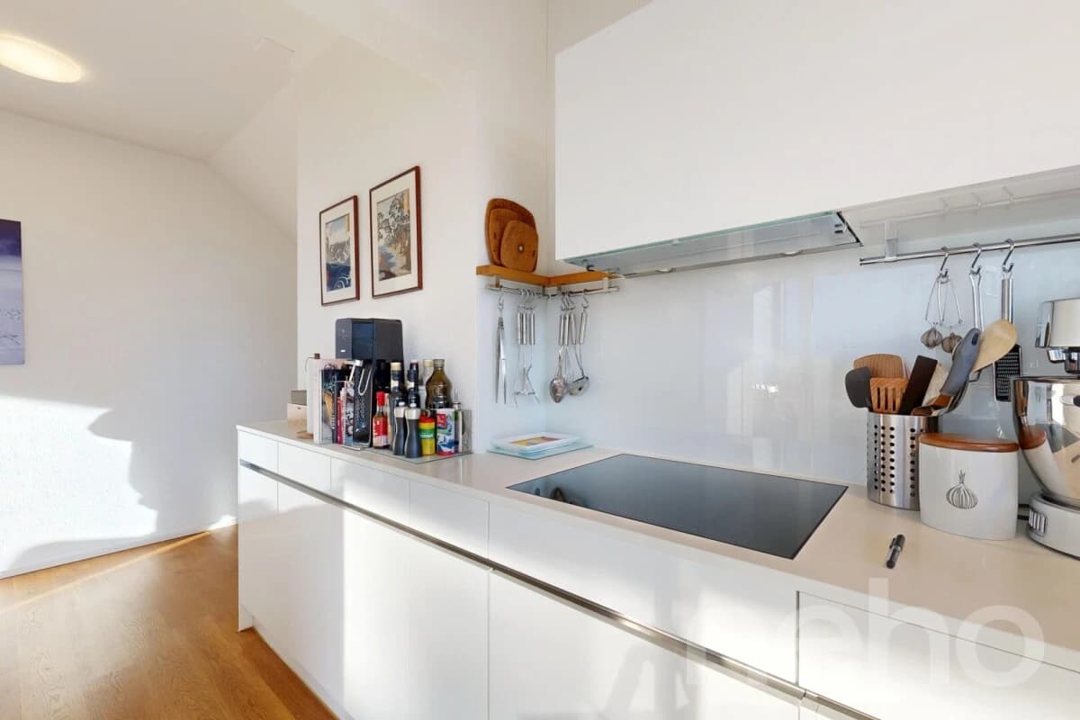 Grosszügige, lichtdurchflutete 4.5-Zimmer-Wohnung in Adliswil