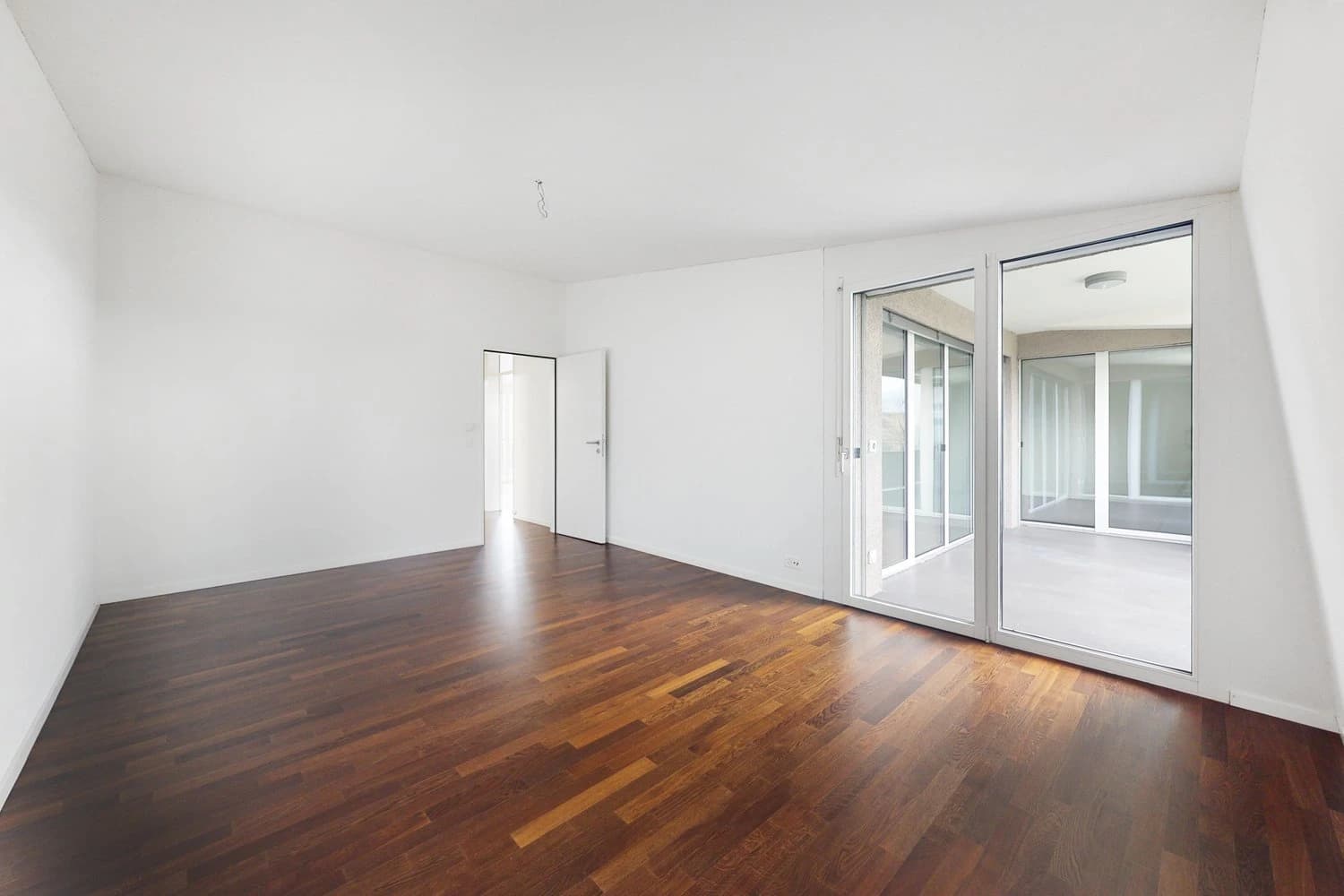 Stilsichere Wohnung in kinderfreundlicher Überbauung