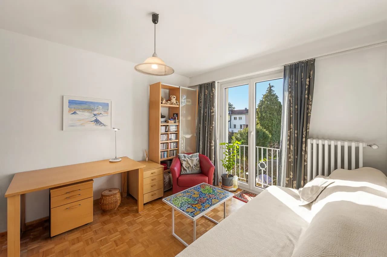 Charmantes Reiheneckhaus - Familienleben mit Garten mitten in Riehen