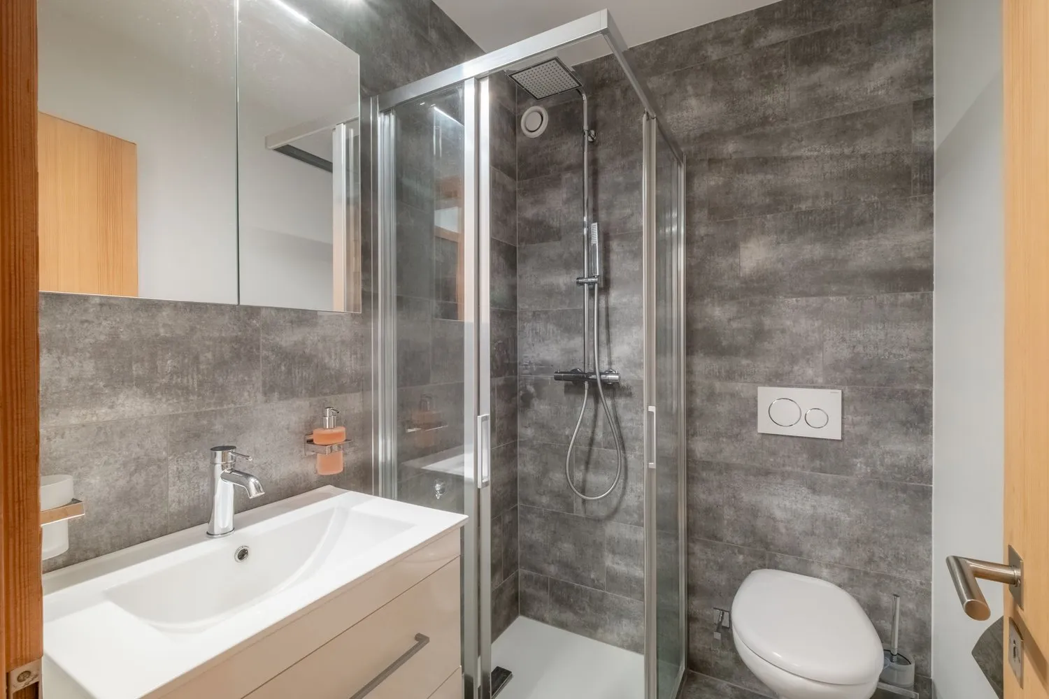 Stilvolles Alpen-Refugium – renoviertes Studio in Toplage St. Moritz