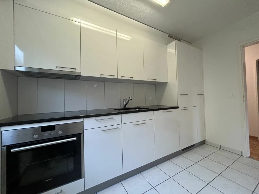 Ueken / 3.5 Zimmer Wohnung 1. OG rechts