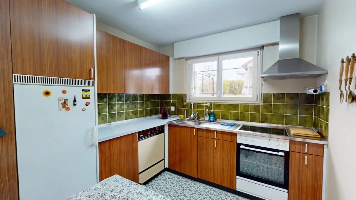 Sonnige Lage nur paar Minuten von der Aare entfernt