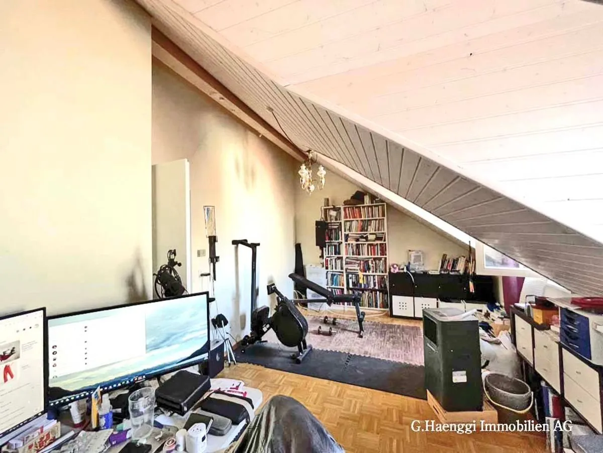 Grosszügige, helle 5 1?2 Zi-Maisonette-Wohnung mit Balkon in der Altstadt