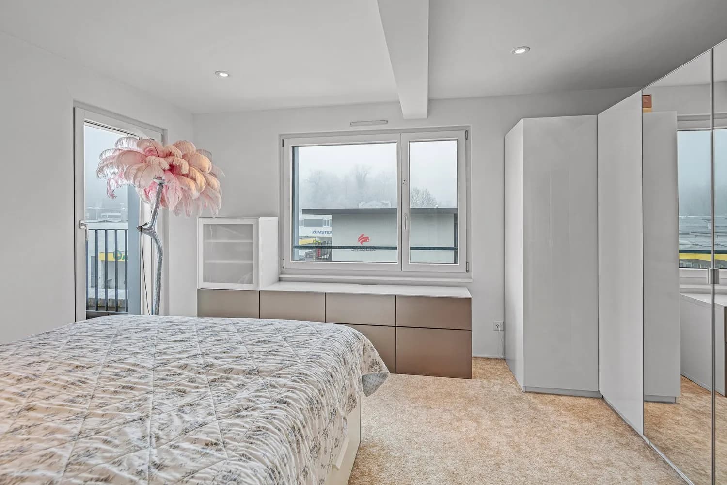 Attika-Wohnerlebnis mit 80 m² Terrasse