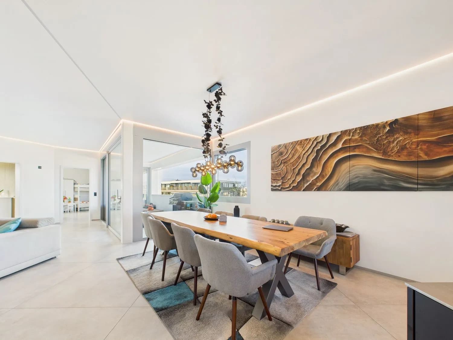 Exklusive 5.5-Zimmer-Neubau-Wohnung mit Kamin, Sauna und Seeblick in Bottighofen