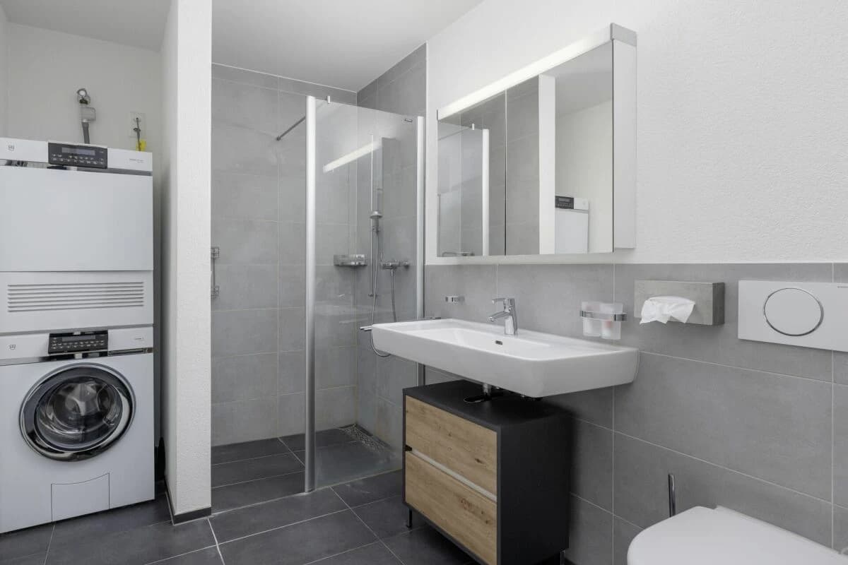 Grosszügige Gartenwohnung - stilvoll und modern