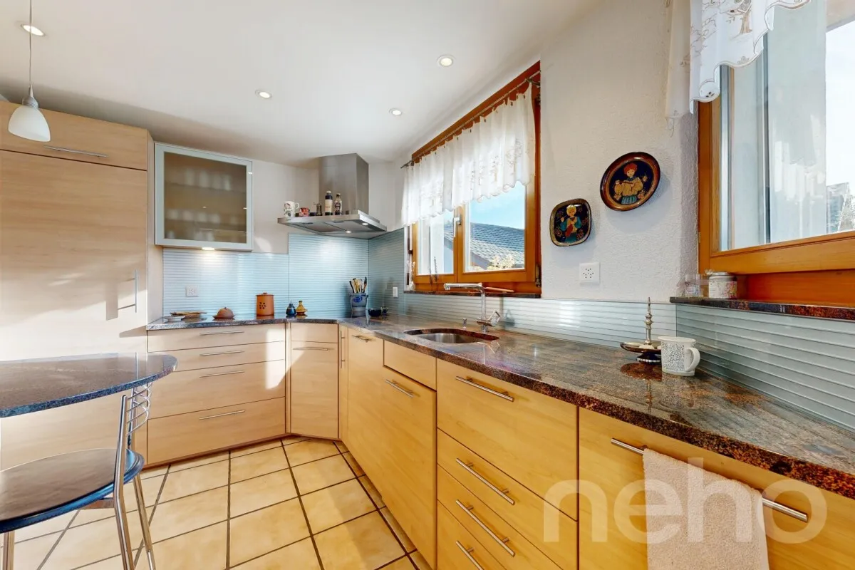 Freistehendes Haus mit grossem Garten und unverbaubarer Sicht