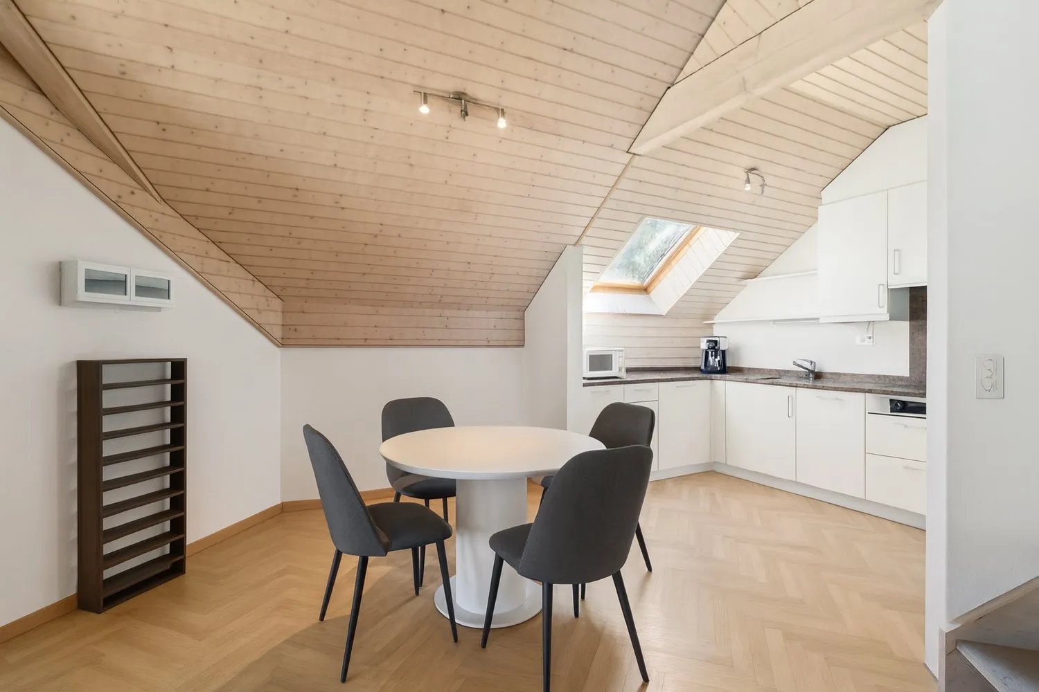 WOHNEN MIT STIL AUF ZWEI ETAGEN