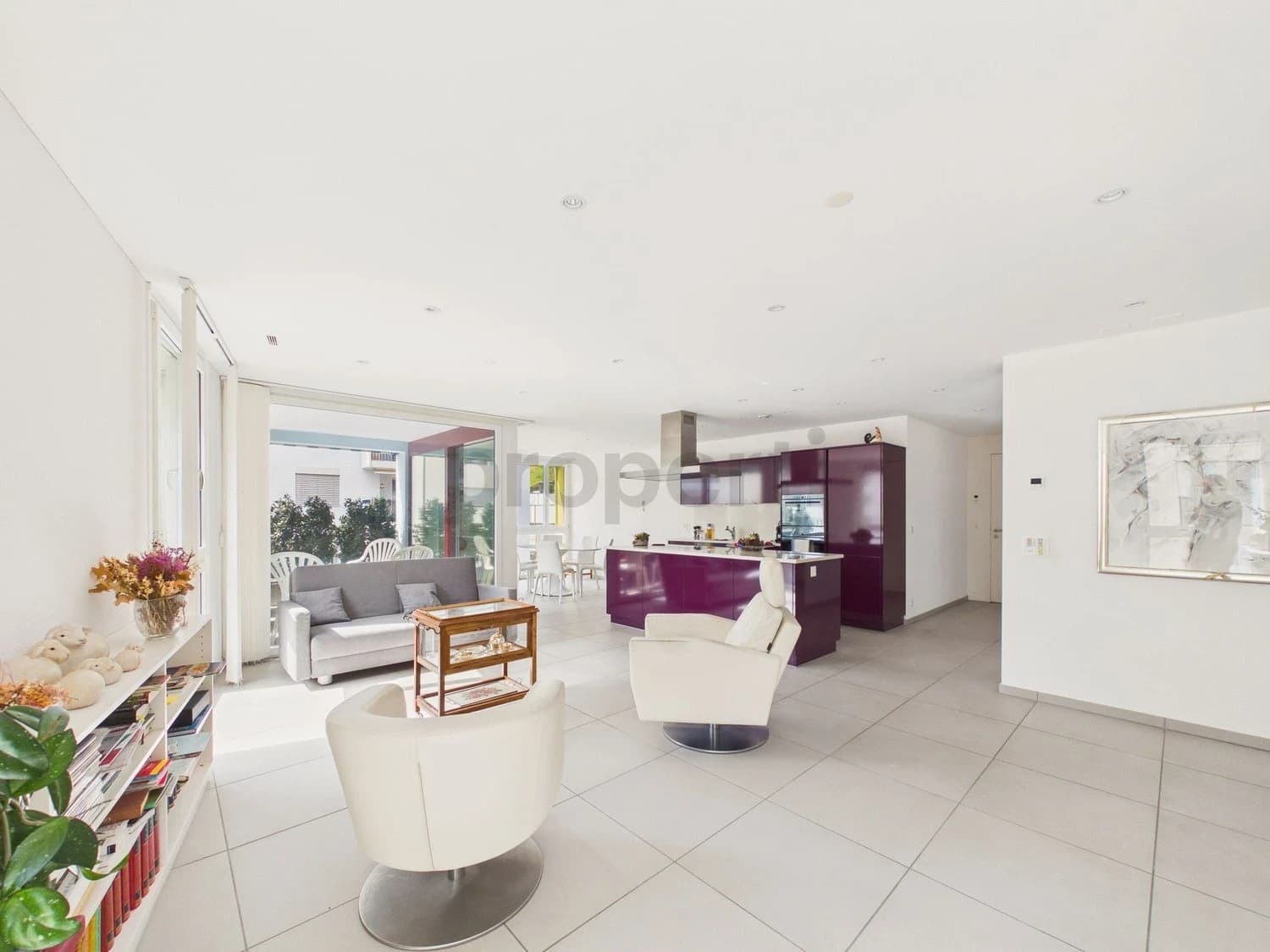 Moderne 4-Zimmer-Wohnung mit Loggia im Zentrum von Wädenswil