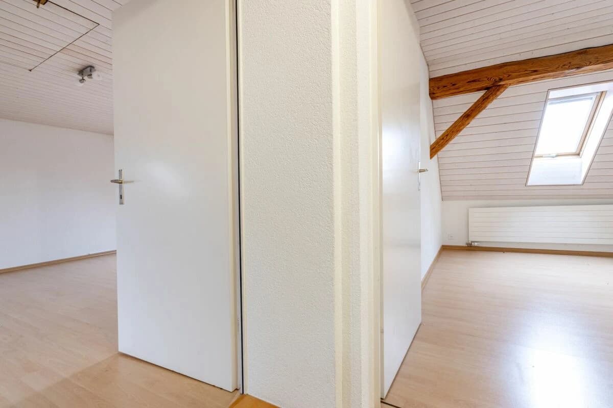 Potenzialreiches Bauernhaus mit drei Wohneinheiten und Scheune