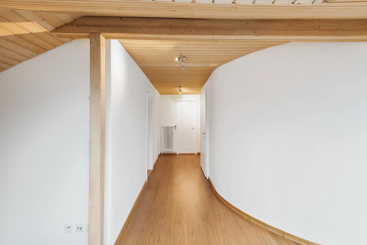 Wohnung mit Charm sucht Sie!