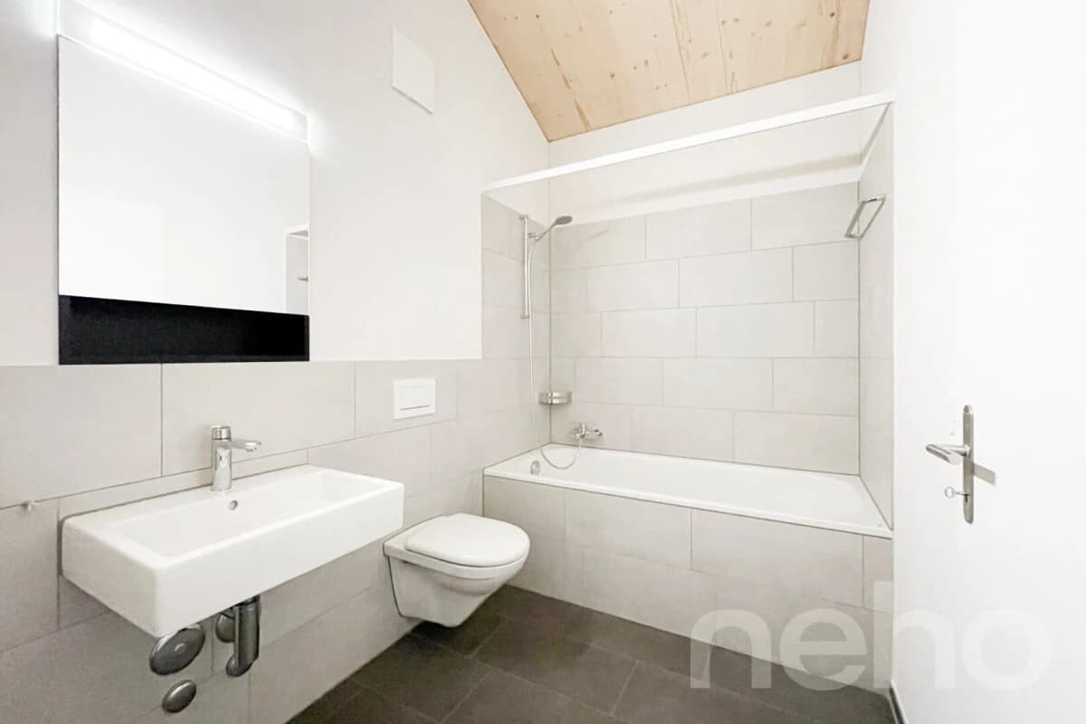 Attikawohnung mit Weitblick ? Wohnen im idyllischen Spiringen