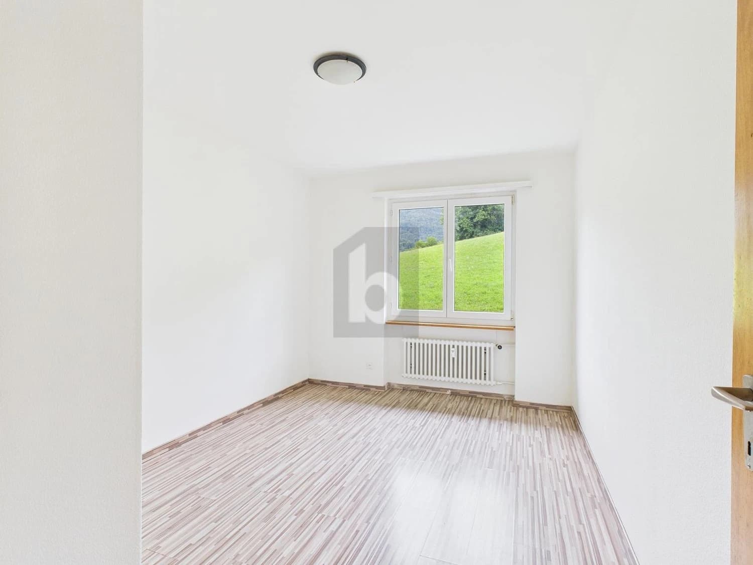 PRAKTISCHER GRUNDRISS MIT BALKON