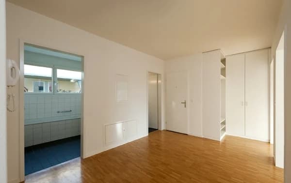 Moderne Wohnung mit sonnigem Balkon