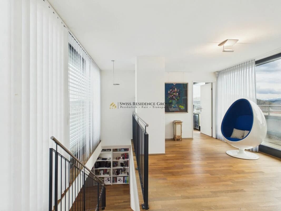 Modernes Einfamilienhaus mit Panorama in Adliswil