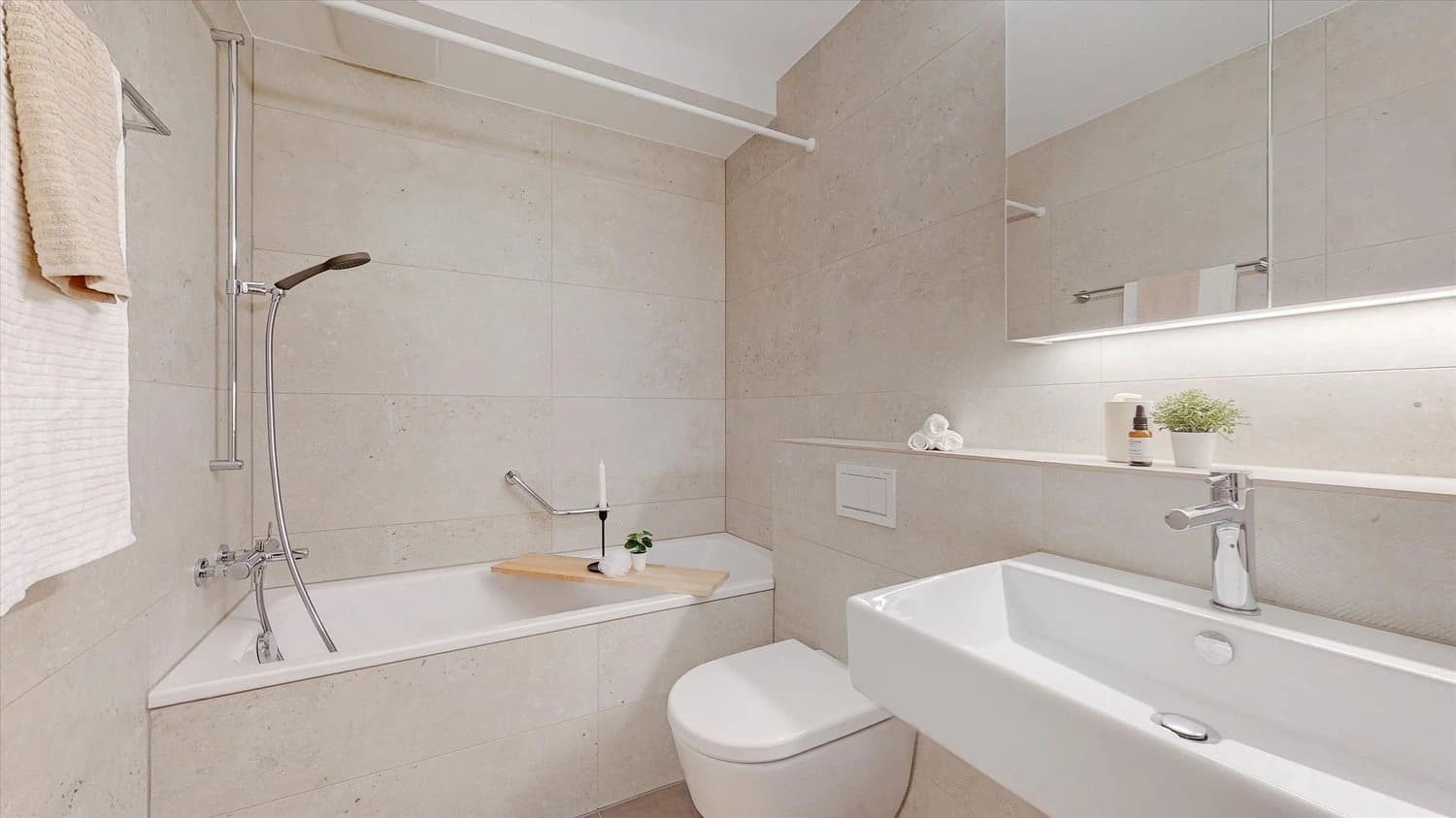 In grüner Umgebung mit Grartensitzplatz