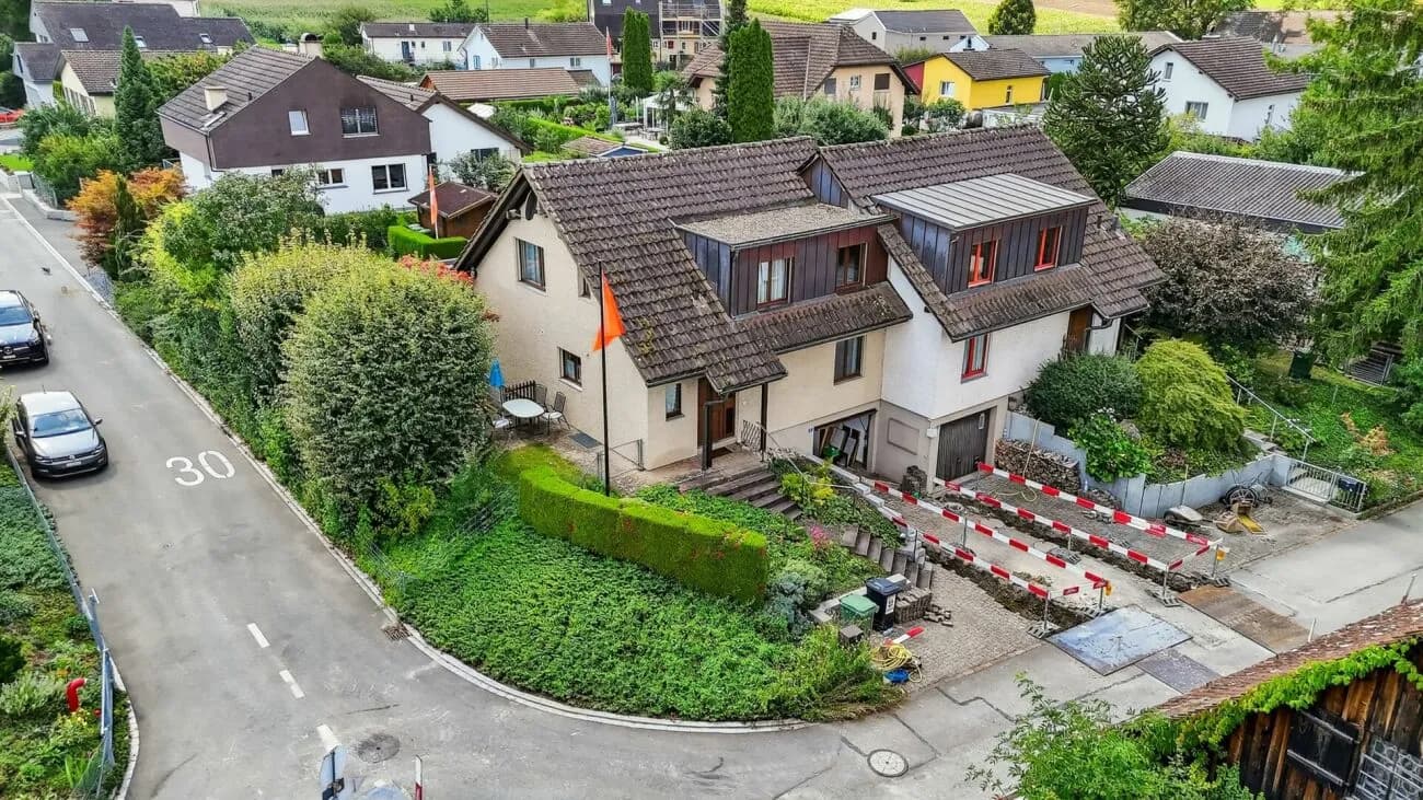 Sonniges und ruhiges Familienidyll mit Garten nahe Kreuzlingen