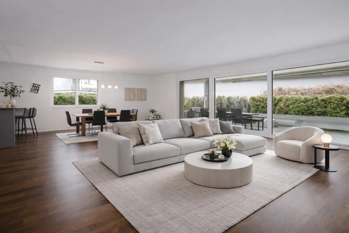 Grosszügige Gartenwohnung - stilvoll und modern