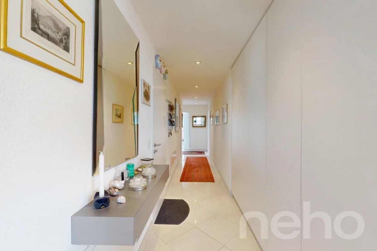 Wohnen mit Weitblick: Exklusive Wohnung direkt am Sihlsee