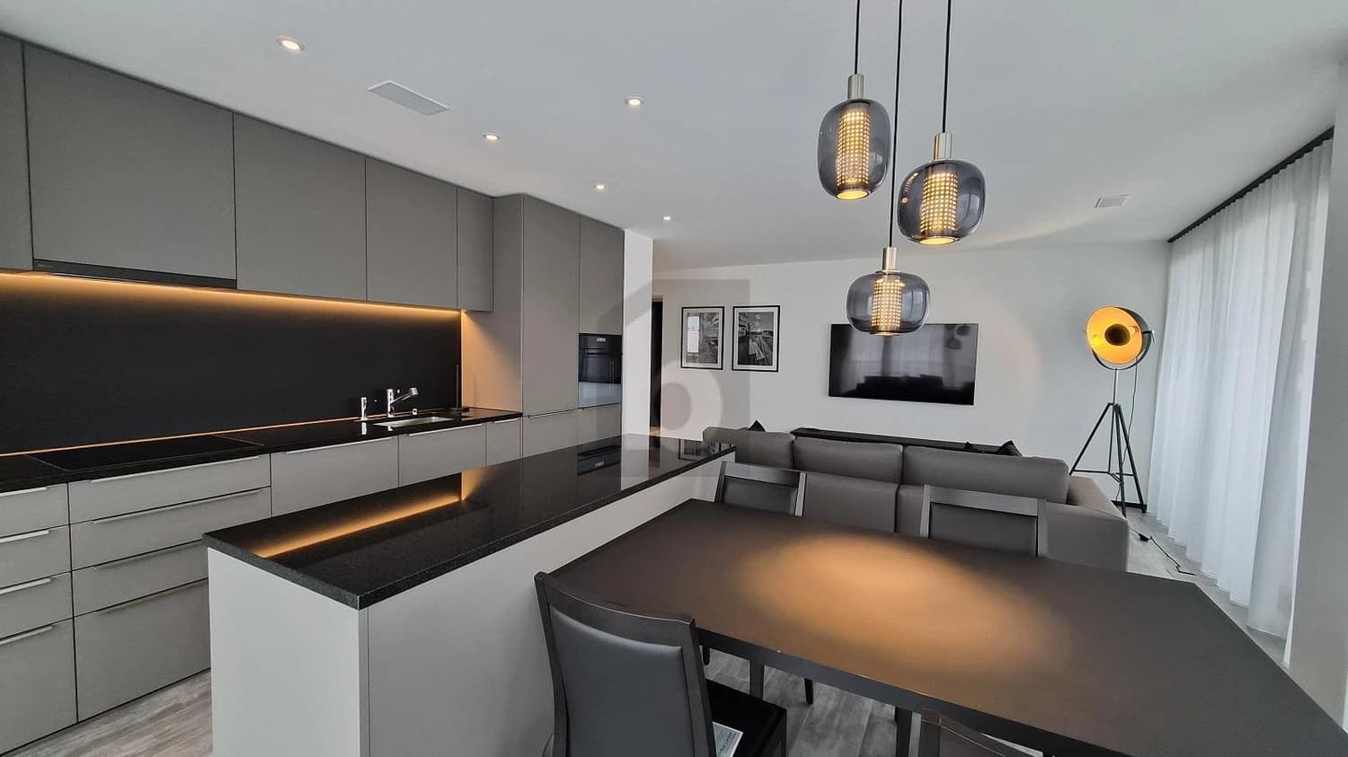 ERSTKLASSIG FÜR PENDLER