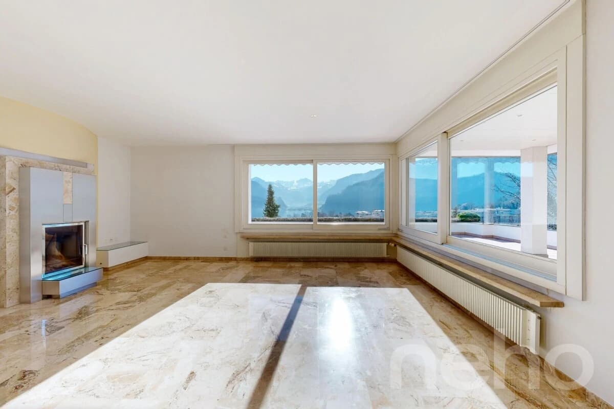 Elegante Wohnresidenz mit separaten Atelier und Panoramasicht